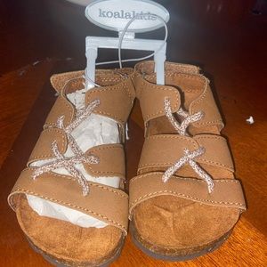 Baby/ girl size 5 brown sandals NWT